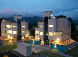 Gyeongju Poolvilla Runtoyou
