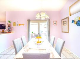 Private Guestrooms in North Las Vegas Area, ξενώνας στο Λας Βέγκας