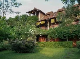 Djajanti House