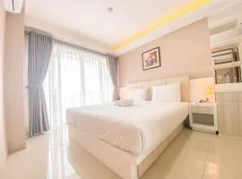 Homey Designed 3BR at Gateway Pasteur Apartment By Travelio