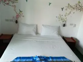 Mumzai House
