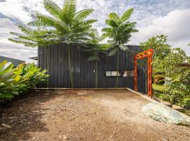보고르에 위치한 호텔 Casa Candali, Farm Haven - Bogor Short Getaway - Respectful Guest Only