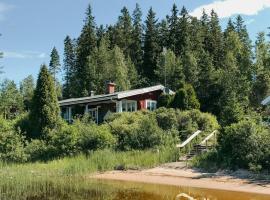 Lake View Holiday Home With Natural Charm, hotel in Storfors