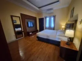 Lucky Guest House Wahid Hasyim