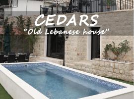 Cedars Old Lebanese Traditional House, hotel in Batroûn