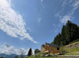 Starsbox Cottage delle Stelle, Santa Croce Ospitar, hotel v destinácii San Pellegrino Terme