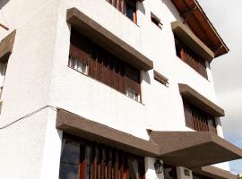 Hotel Acuarium, hotel en Villa Gesell