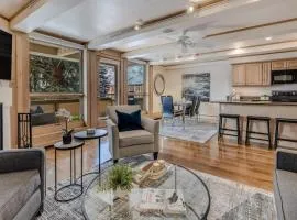 New Listing 2BR 2BA Condo - Mountain Views