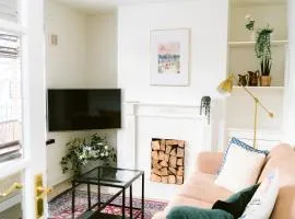 City Centre - Free Parking - 2 Bedroom