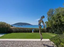 The Every Athens Beachfront Retreat