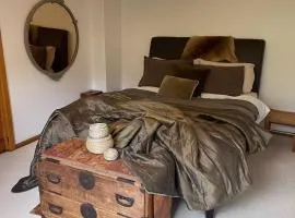 Room in Studio - Serene Studio Retreat in Cygnet with Private Entrance