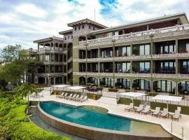 360 Splendor 208F- Ocean View Condo, Breakfast