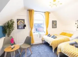 Open Mind Property - Spacious Ensuite Studio for 4
