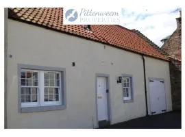 Seaglass Cottage-family friendly home in East Neuk