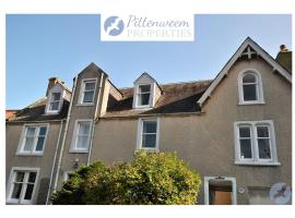 Mariners Retreat- spacious apartment in Crail