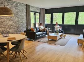 Recreatiedomein Warredal - The Lodge, hotell sihtkohas Neeroeteren
