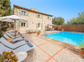 Villa Es Figueral, hotell i Biniamar