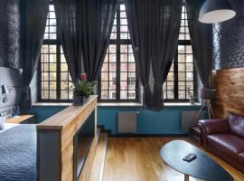 Black Swan House, Old Town