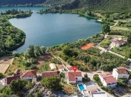Holiday Home Zeleno Jezero