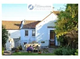 Sea Holly Cottage- coastal retreat Pittenweem