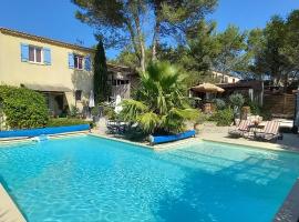 Les coronilles, hotel v destinaci Beaucaire