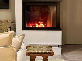 Les Villas du Bois, hotel con pileta en Le Bois-Plage-en-R&eacute;