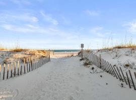 Beachfront - 2 Bedrooms - Big Screen TV, caba&ntilde;a o casa de campo en Gulf Shores