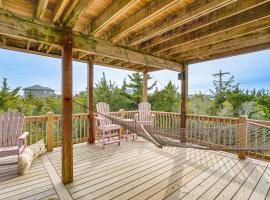 Rooftop Deck and Hot Tub Outer Banks Family Getaway, hotel v destinaci Rodanthe