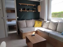 Chalet Luxe Mer et Soleil, chata v destinaci Saint-Georges-dʼOléron