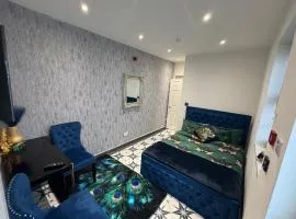 Marble blue flat, City of Gloucester