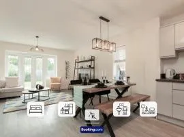 Luxury House By AR Properties Short Lets & Serviced Accommodation Colchester