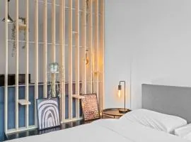 Studio in city center 15min from airport