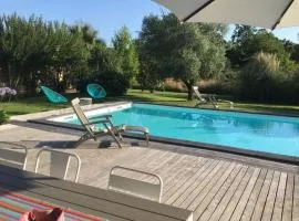 Villa 145 m near ocean with pool and garden