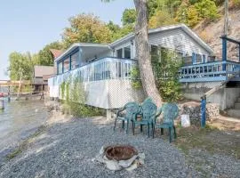 Boat, Grill and Unwind Lakefront Cayuga Home!