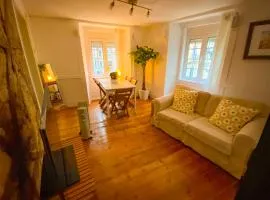 Charming Bairro Alto 2-Bedroom Escape