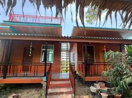 PhaluaiHomestay พะลวยโฮมสเตย์