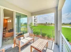 Luxury 3-Bed Condo in Storey Lake Resort - 3131