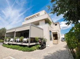 Rooms & Restaurant Matanovi Dvori