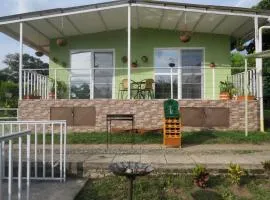 Casa Campestre Bello Atardecer Cerca al Parque del Café con Piscina