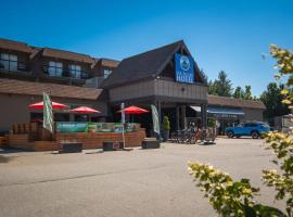 Sea to Sky Hotel and Conference Centre, hotel v destinaci Squamish