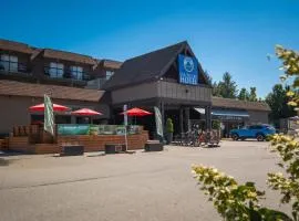 Sea to Sky Hotel and Conference Centre