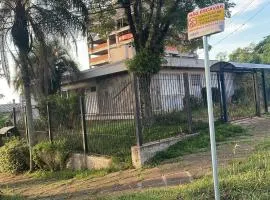 Casa com dois pisos são leopoldo