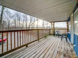 Rustic Apartment with Sunset Views in Elkhart!
