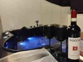 Florence Holiday Apartment Ponte Vecchio Glow Suite Jacuzzi