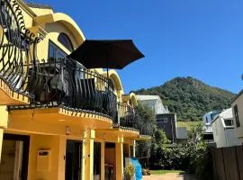 Downtown Mt Beach Apartment