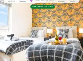 Stylish Canal Side Apartment - City Centre - Free Parking, Balcony, Smart TV, Fast Wifi by Yoko Property