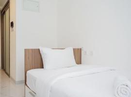 Nice and Comfort Studio Room at Sky House BSD Apartment By Travelio, hotel u gradu 'Tangerang'