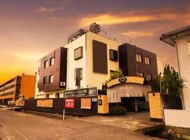Hotel クージー