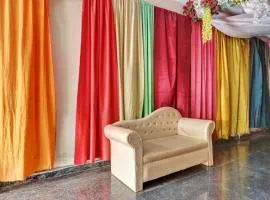 OYO 82518 hotel Royal in