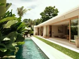 COZ Bali Boutique Villas walking distance to Padang Padang Beach